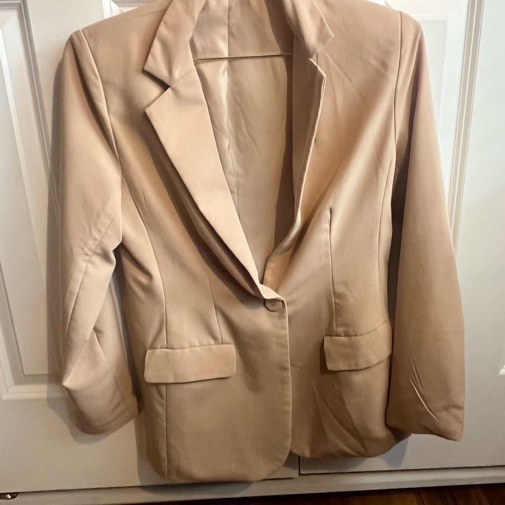 Classic Tan Women's Blazer